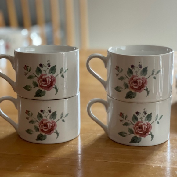 ☕️🌹 Vintage Pfaltzgraff Garden Trellis Cups And Saucers Set ☕️🌹 - Picture 2 of 12